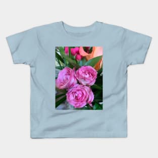 Pink roses Kids T-Shirt